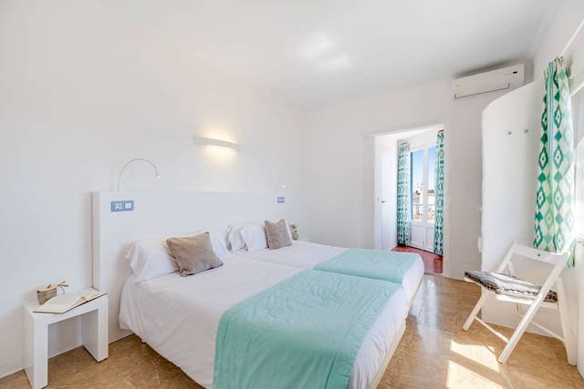Superior double room with side sea view Baluma Porto Petro Hotel