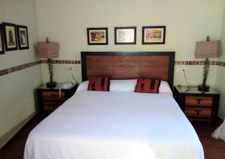 Double standard room Hotel Utopia Benalup-Casas Viejas Double standard room Hotel Utopia Benalup-Casas Viejas