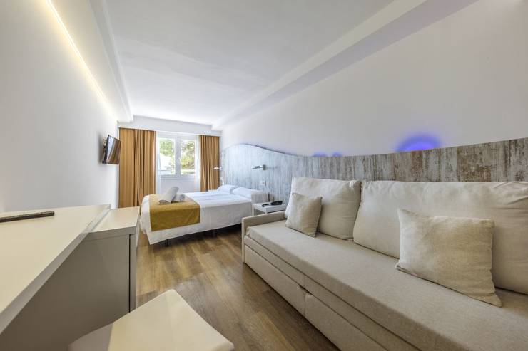 Junior suite triton beach hotel cala ratjada Junior suite triton beach hotel cala ratjada