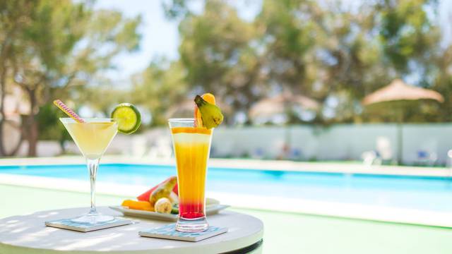 Outdoor pool Baluma Porto Petro Hotel