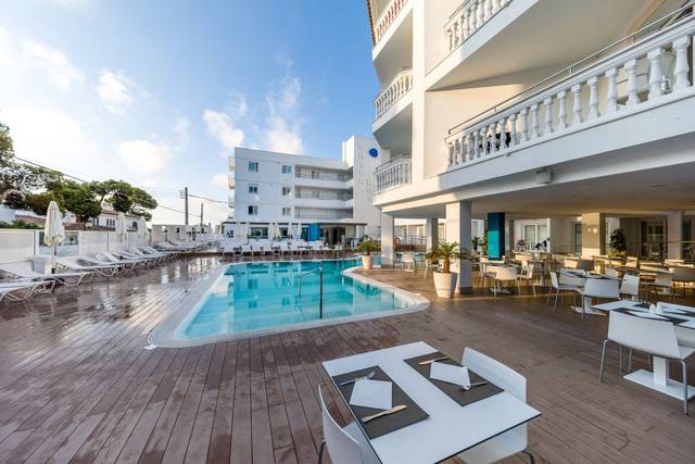 Piscina Hotel Tritón Beach Cala Ratjada