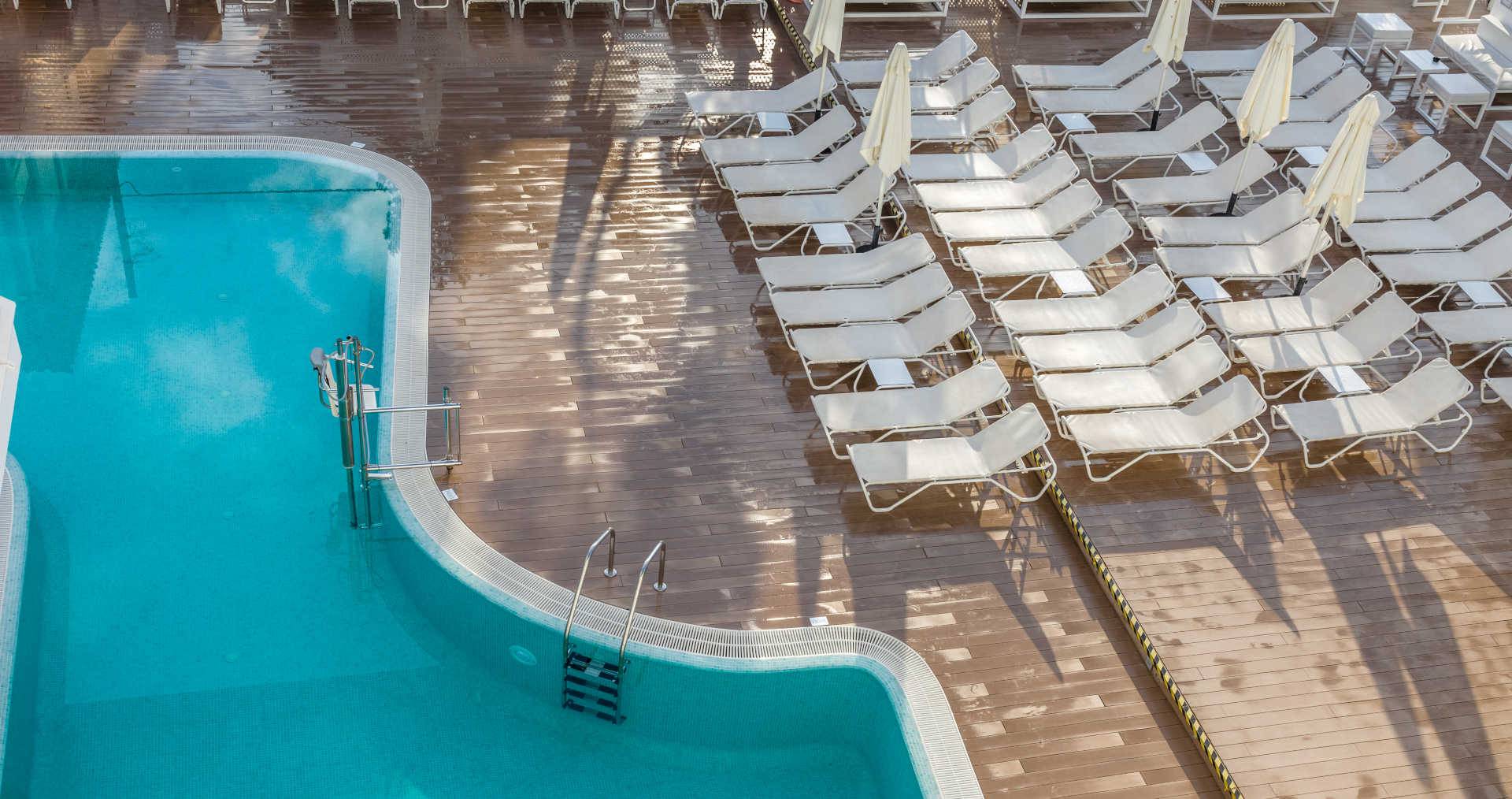 Verpflichtet zur höchsten Leistung Crea Hoteles Verpflichtet zur höchsten Leistung Crea Hoteles