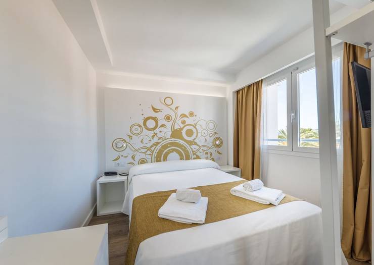 Standard double room Triton Beach Hotel Cala Ratjada