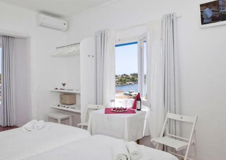 STANDARD DOUBLE ROOM WITH BALCONY Baluma Porto Petro Hotel STANDARD DOUBLE ROOM WITH BALCONY Baluma Porto Petro Hotel