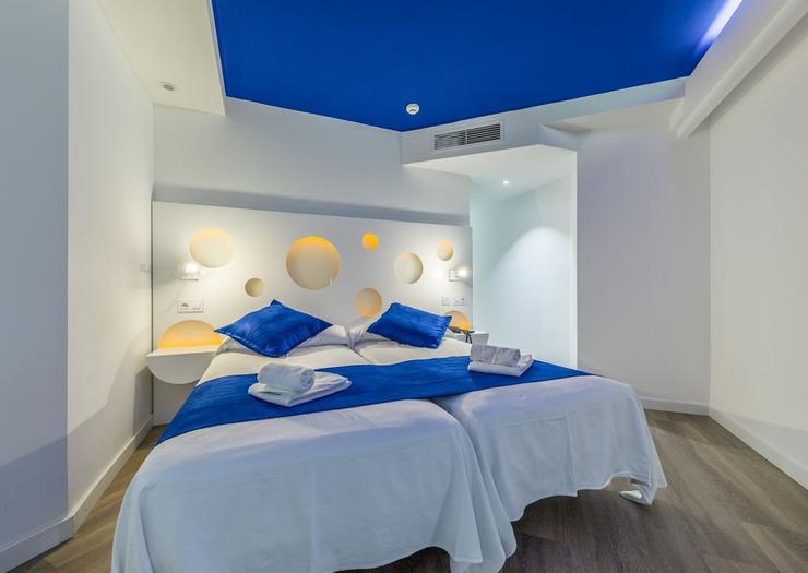 Deluxe Room with balcony Welikehotel Triton Beach Hotel Cala Ratjada Deluxe Room with balcony Welikehotel Triton Beach Hotel Cala Ratjada