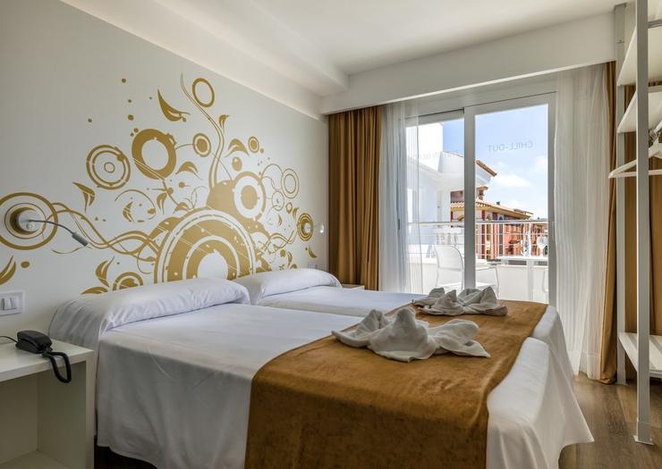 Superior Room with Balcony Welikehotel Triton Beach Hotel Cala Ratjada Superior Room with Balcony Welikehotel Triton Beach Hotel Cala Ratjada