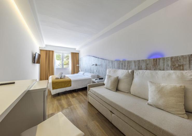 Junior Suite Welikehotel Triton Beach Hotel Cala Ratjada Junior Suite Welikehotel Triton Beach Hotel Cala Ratjada